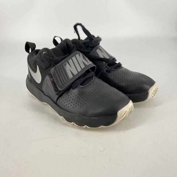 Nike Little Boys Hustle D8 881942-001 Size 1Y Black Sneakers - Picture 1 of 6